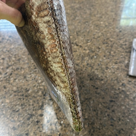 BCBGeneration clutches. - Picture 7 of 16